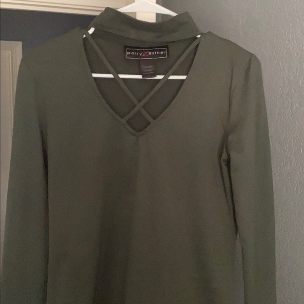 Fitted olive green long sleeve top